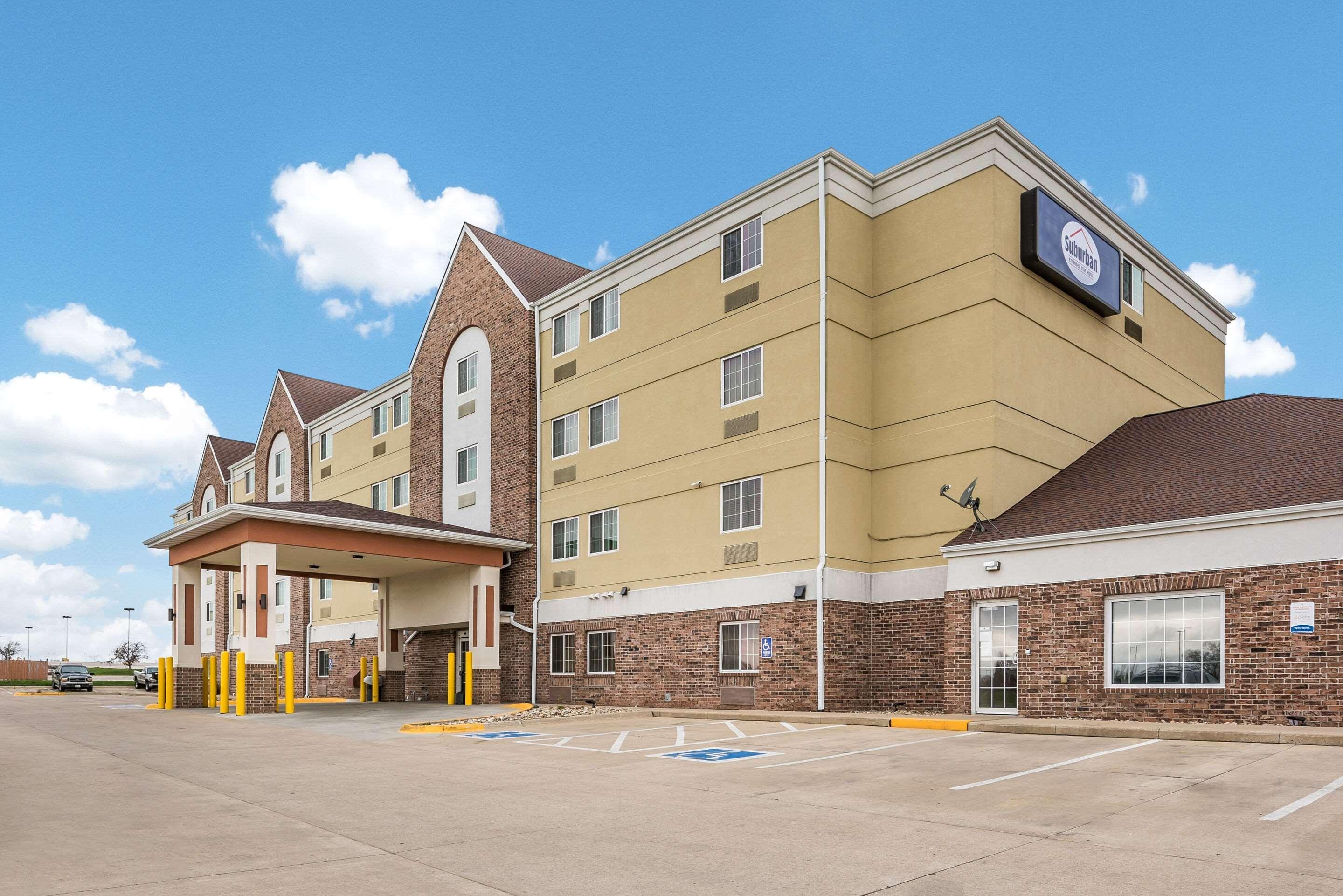 Suburban Extended Stay Hotel Waterloo - Cedar Falls - Cedar Valley מראה חיצוני תמונה