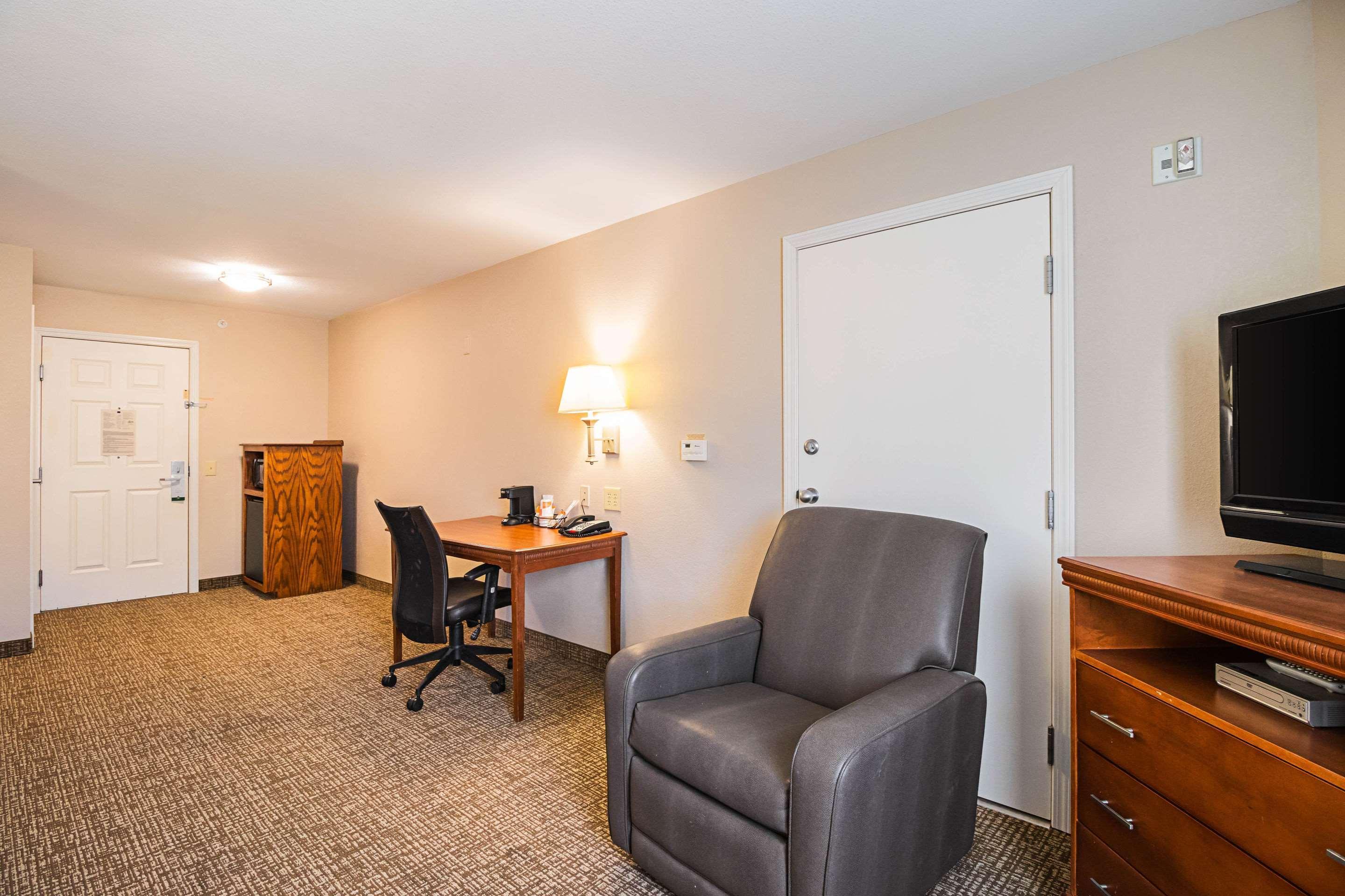 Suburban Extended Stay Hotel Waterloo - Cedar Falls - Cedar Valley מראה חיצוני תמונה